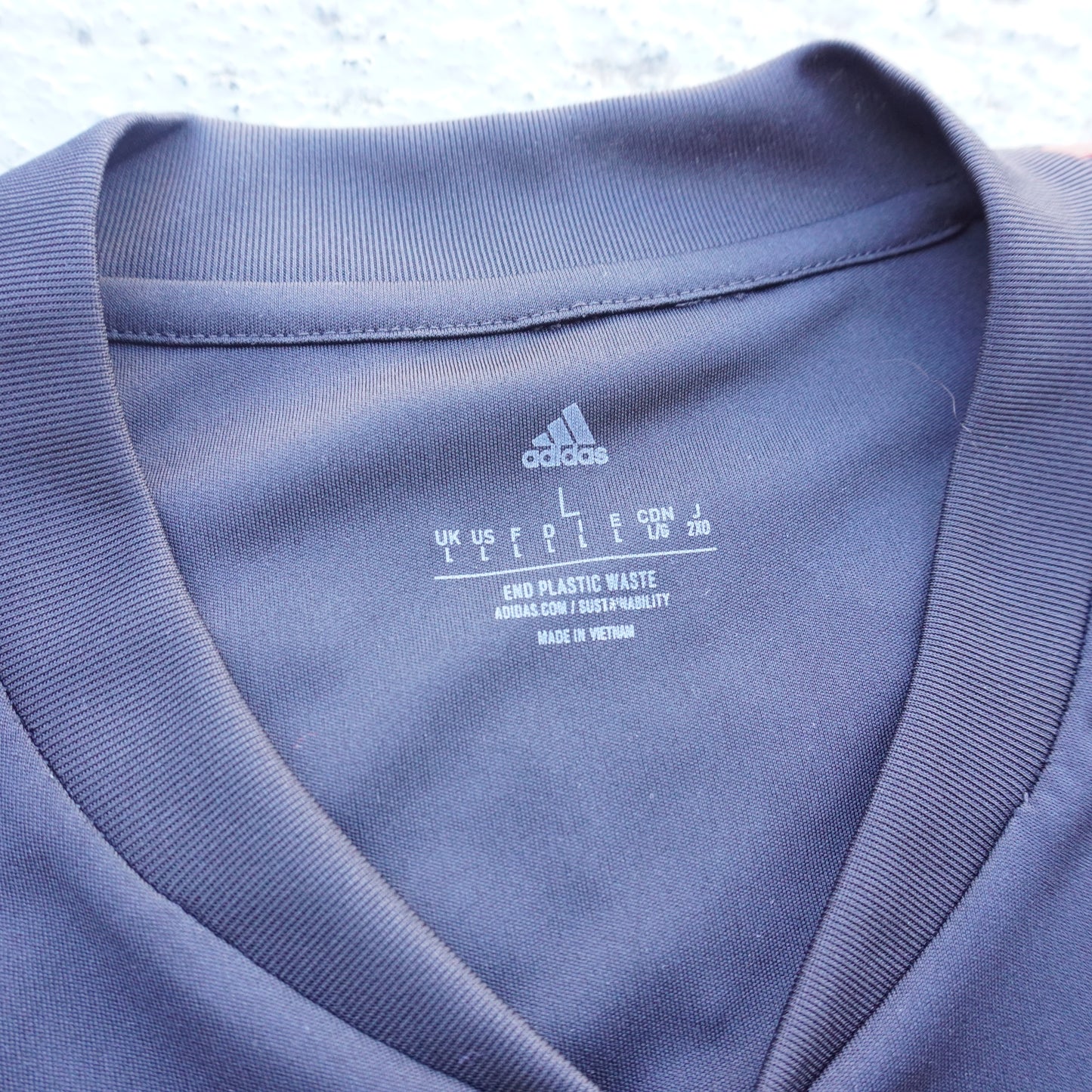 2022 Manchester United Training Kit Large