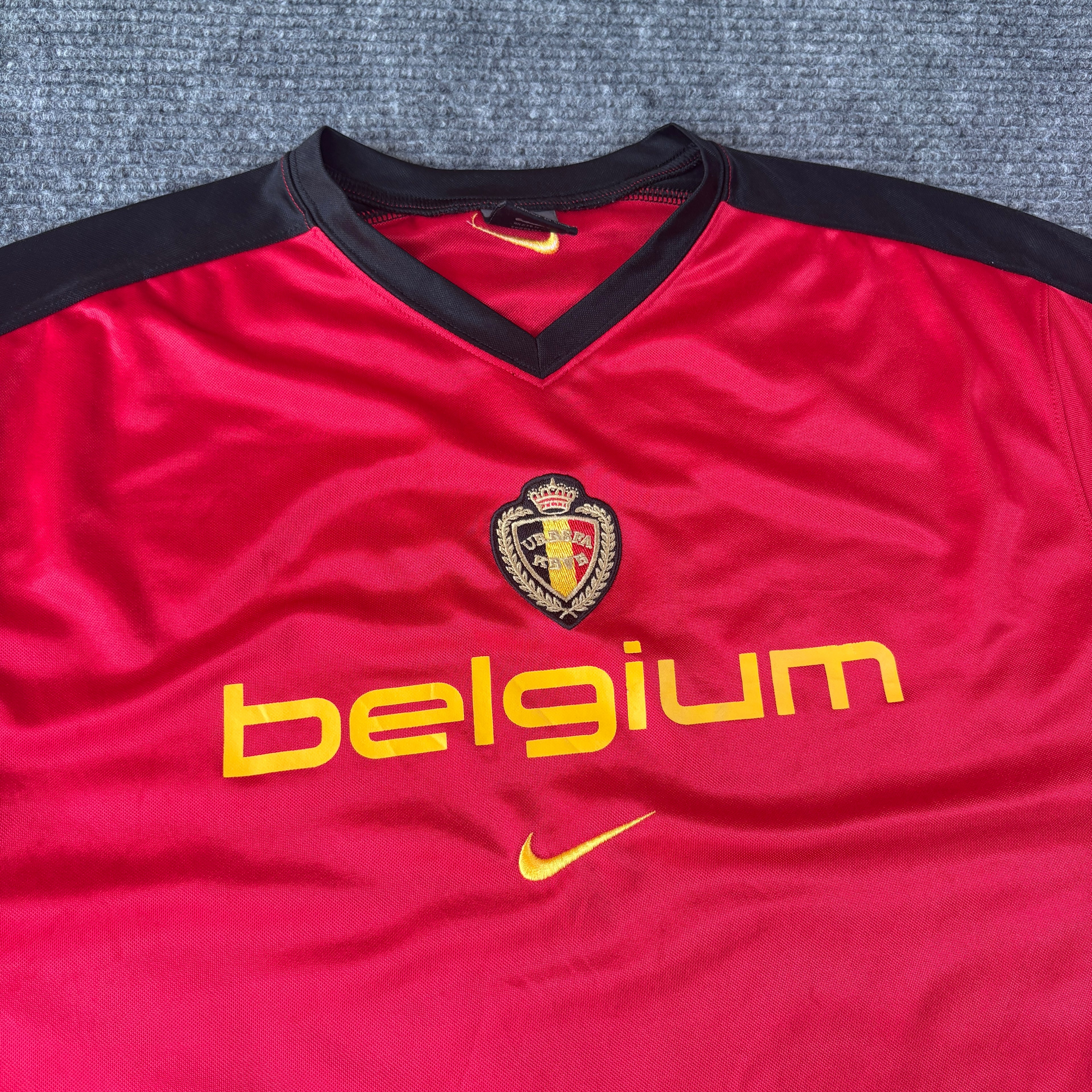 2000s Nike Belgium Jersey L
