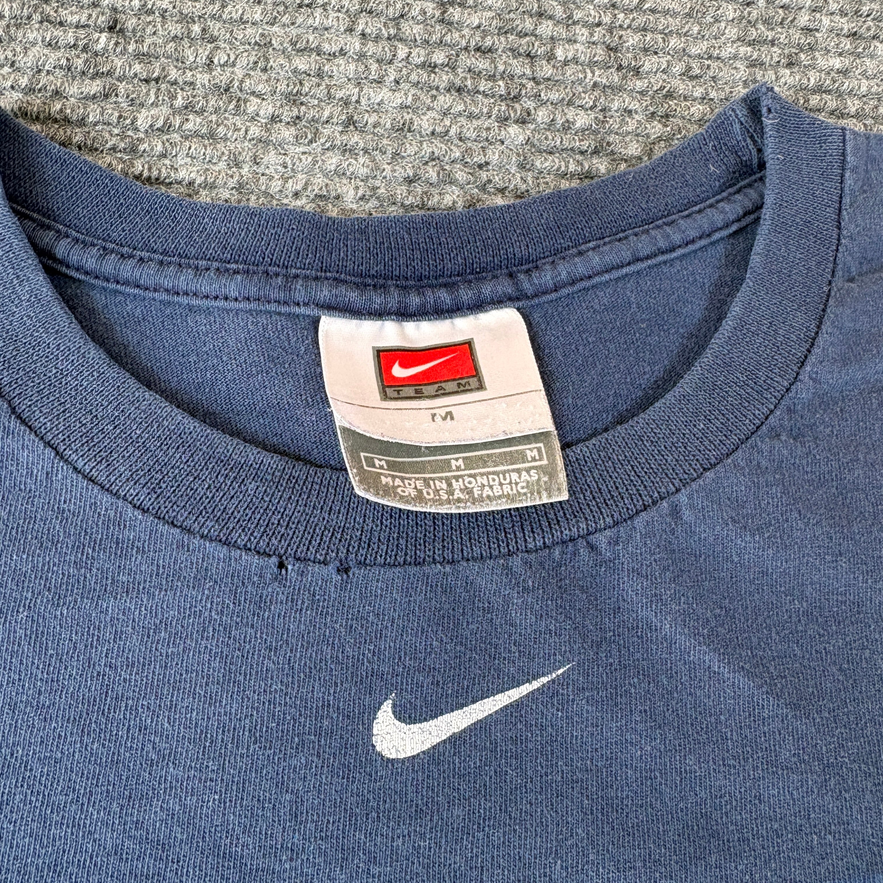 Y2K USA Nike Center Swoosh Tee M