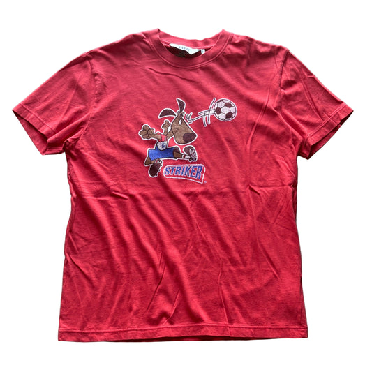 Modern World Cup Striker Graphic Red Tee L