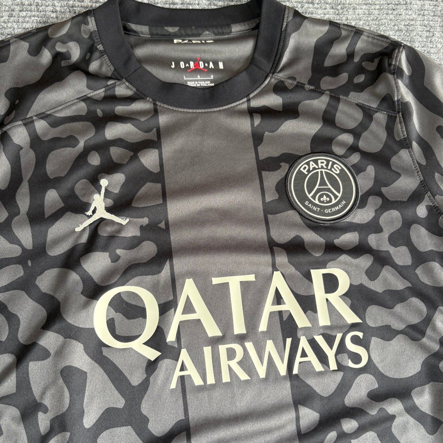 PSG 2023-2024 Third Kit Large