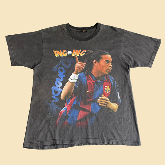 Vintage FC Barcelona Ronaldinho Thai Boot XL