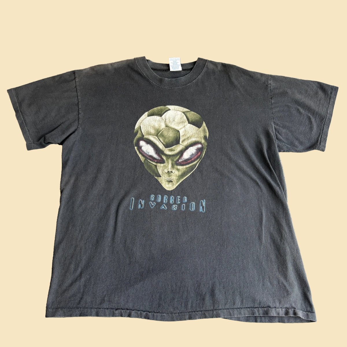 Vintage Alien Soccer Tee XL