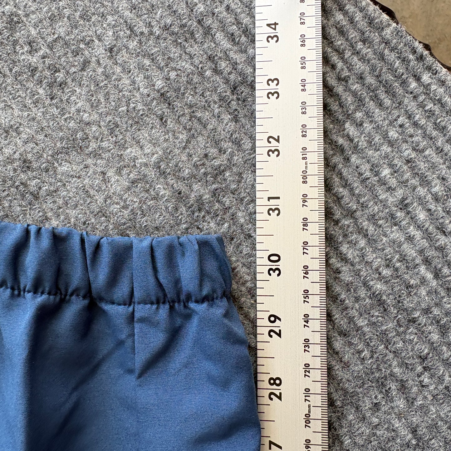 2000s West Ham Reebok Training Pants Medium