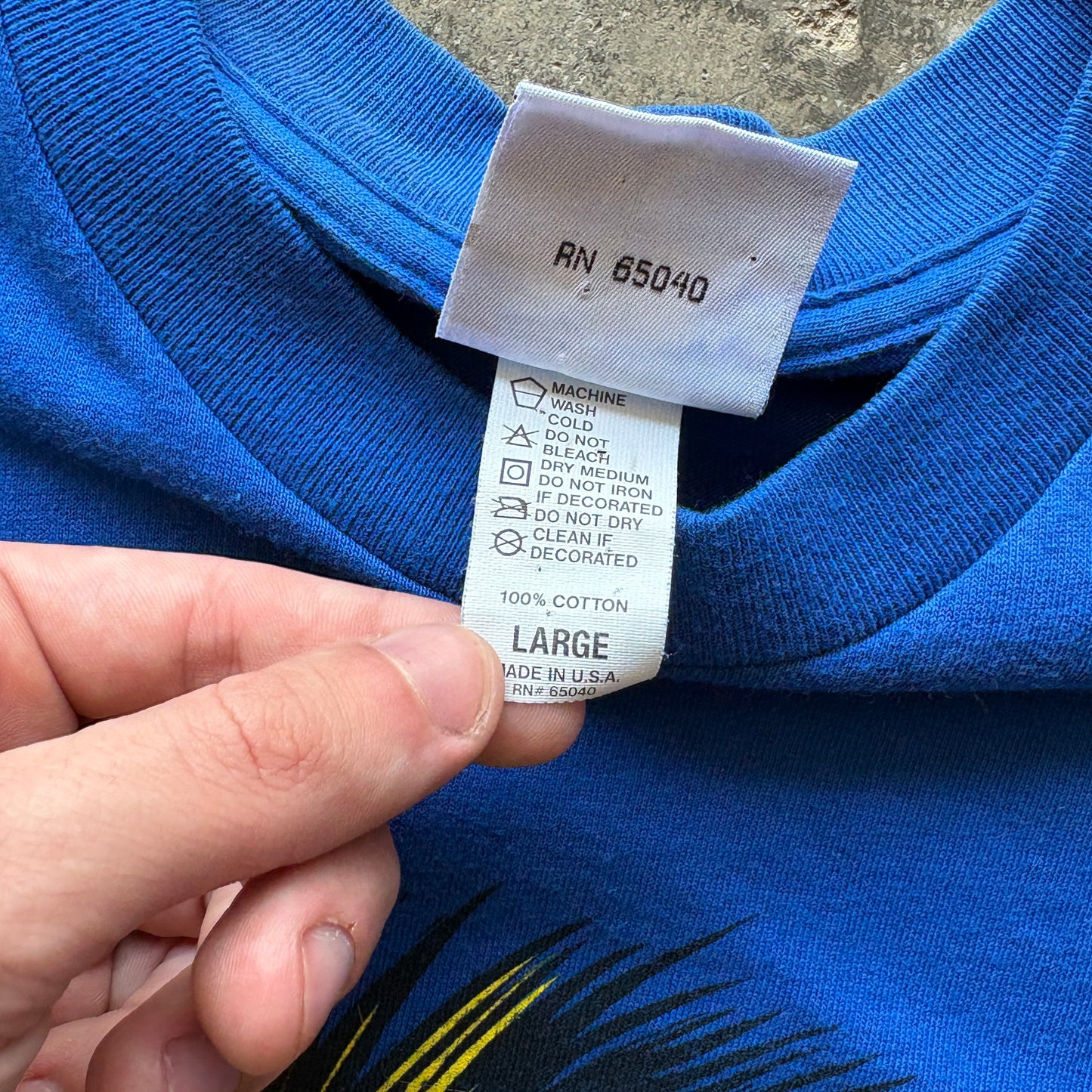 Vintage Soccer Art Tee XL