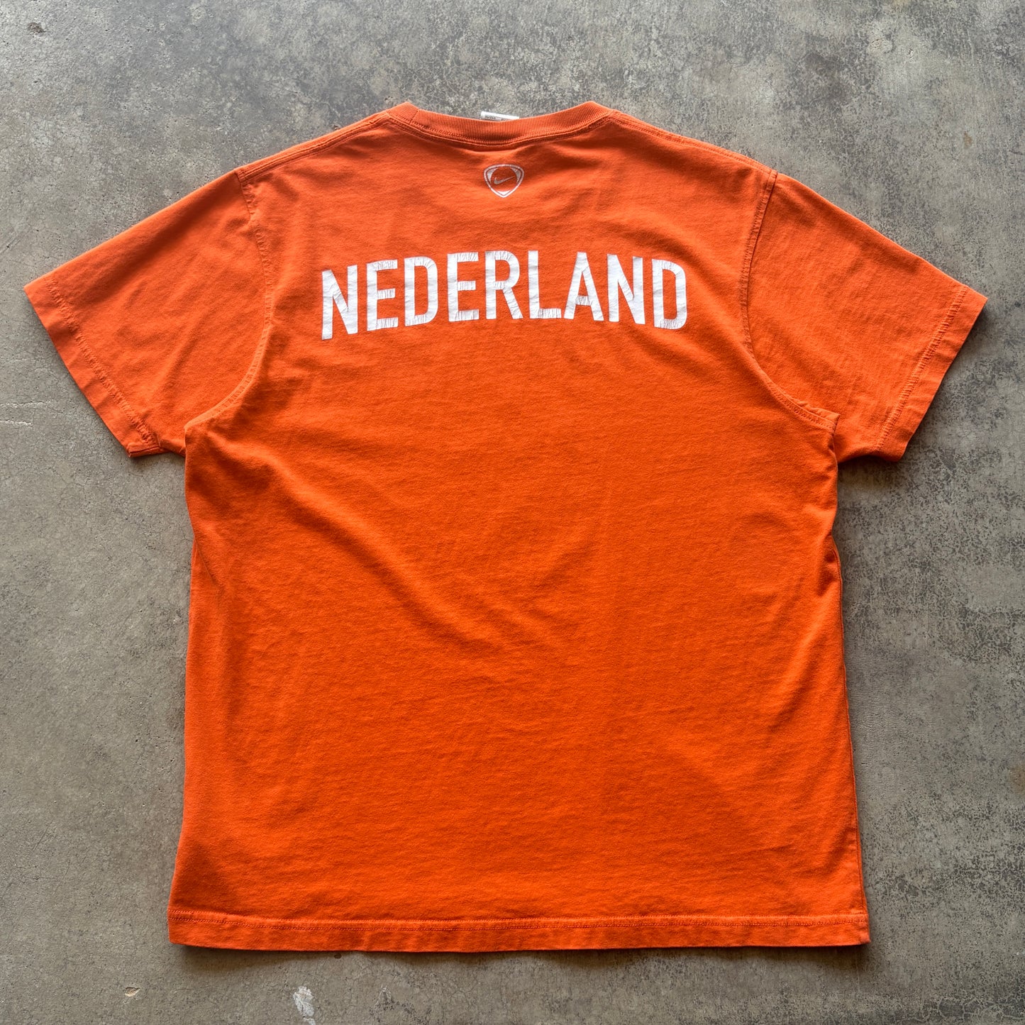 Y2K Nike Orange Netherlands Tee L